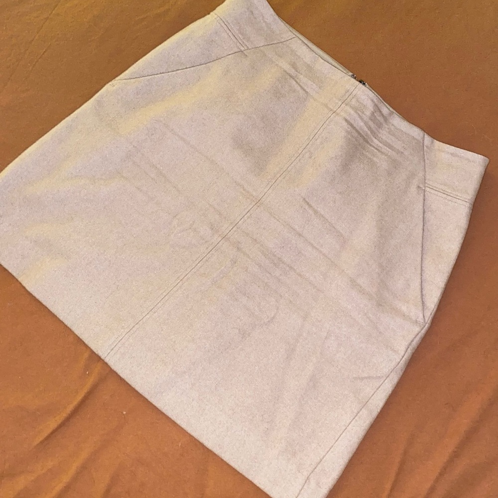 Loft mini skirt